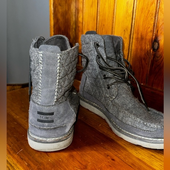 TOMS quilted grey searcher ankle boots wool - Picture 4 of 8